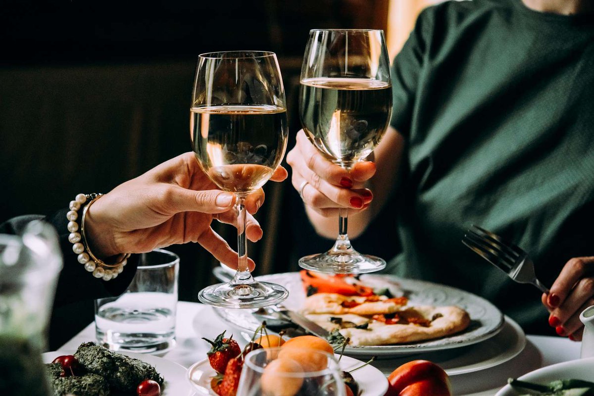 nextisonme's tweet photo. Tired of doing the same things every weekend? Create your own event on NextIsOnMe: dinner, drinks, or just good conversation Someone out there is looking for exactly that.
https://t.co/8C2PnAB165
#dating #friends #newyork #london #nextisonme https://t.co/F6hpEETPIe