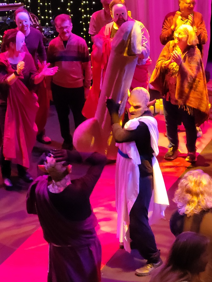 DrewRowsome's tweet photo. Goblin: Oedipus - all united in a celebration of another's suffering https://t.co/AmiB3yKP80 #theaTO #GoblinOedipus #GoblinEmpire @stratfest #comedy #tragedy @RebeccaNorthan @brucehorak #Sophocles https://t.co/BzYdD2geyX