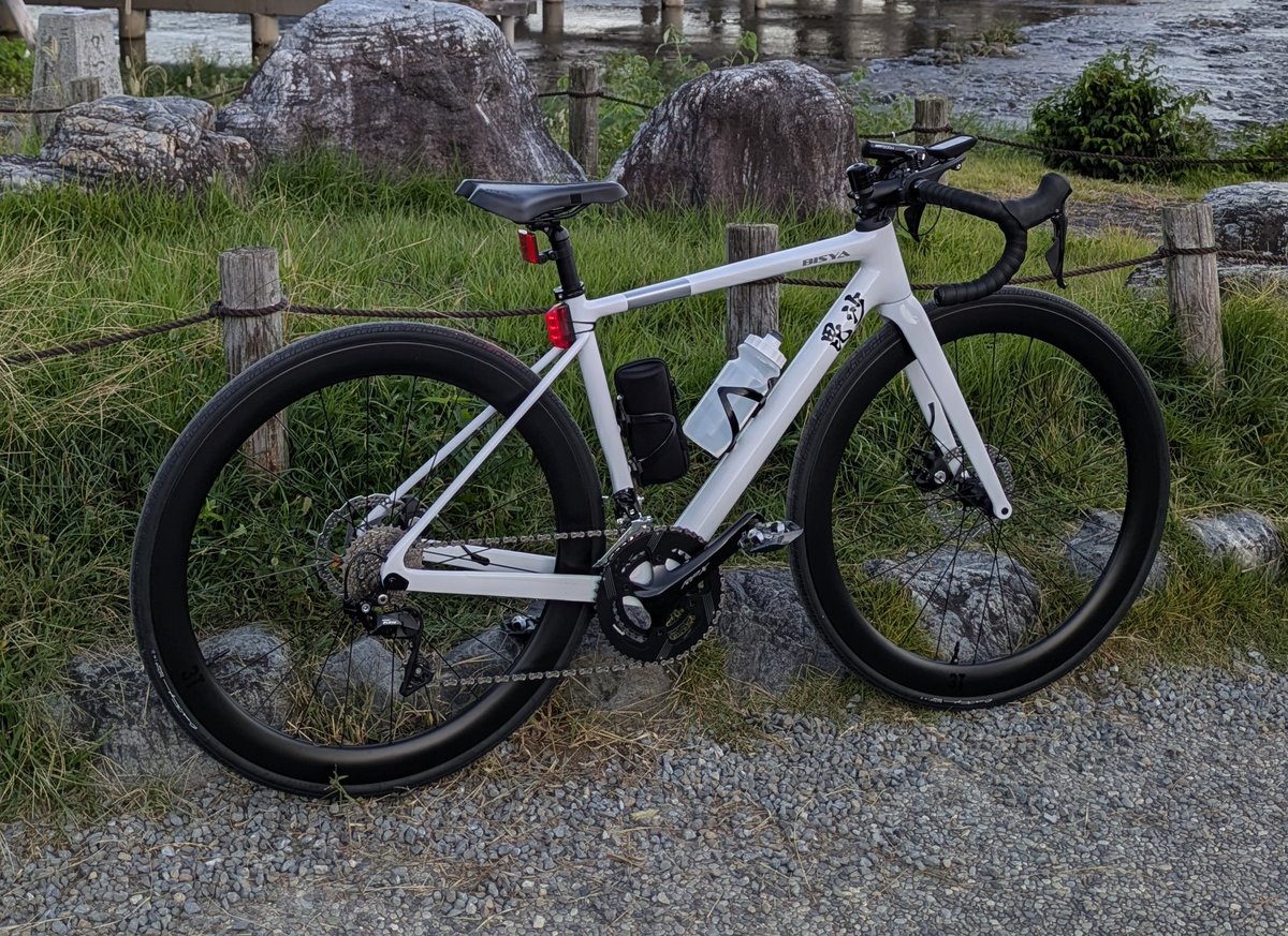 cocorobi_gtx's tweet photo. コンポも違う、チューブも違う
何が違ってて差が出てるのかは謎

ただ、長く足の回転が維持できるのは四号機だなぁ　金額考えたら差が出て当然なのかなぁ
#BISYA #毘沙 #四号機 #3Tカーボンホイール 
#PrecisionRS #SUPERTEAMカーボンホイール https://t.co/FOgGtSmQZF