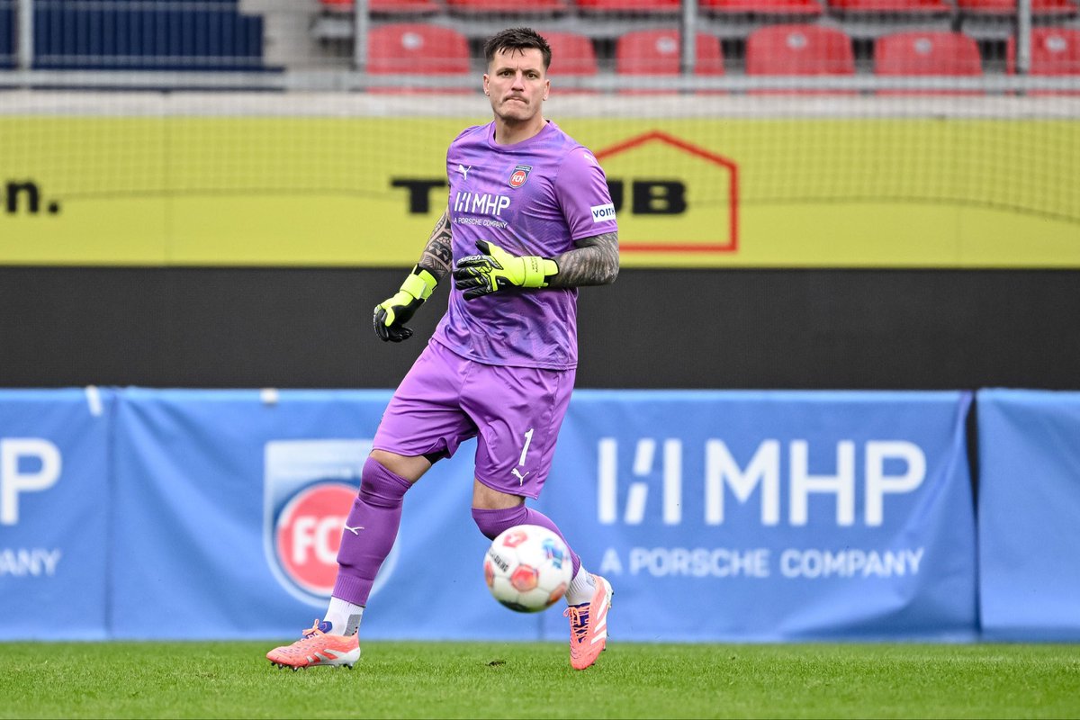 🚨🆕 Kevin #Müller and Heidenheim are set to part ways in the winter. The 34 y/o top goalkeeper, with the help of his new agent, is pushing for a move to #MLS.

⚠️ Heidenheim would even allow Müller to leave on a free transfer, despite his contract running until 2027!