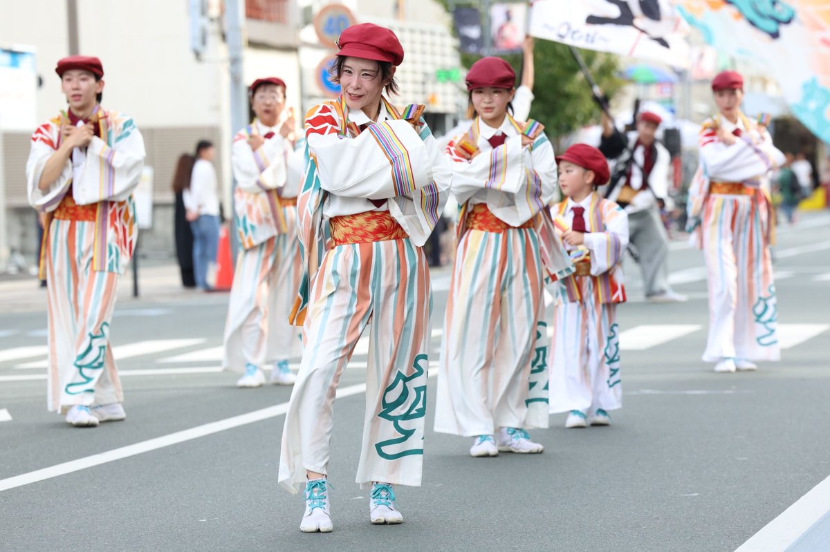 atsuminota21780's tweet photo. 「ええじゃないか豊橋まつり」「BIG PARADE」「空～Qou～」「SeTuNa～空に想いを～」
　パレードでは隊列の関係上、単独の写真が上手く撮れませんでしたので、松葉公園の写真も載せておきます😅
#ええじゃないか豊橋まつり
#BIGPARADE
#空Qou
2025.10.19 sun https://t.co/vOOow5DBeR