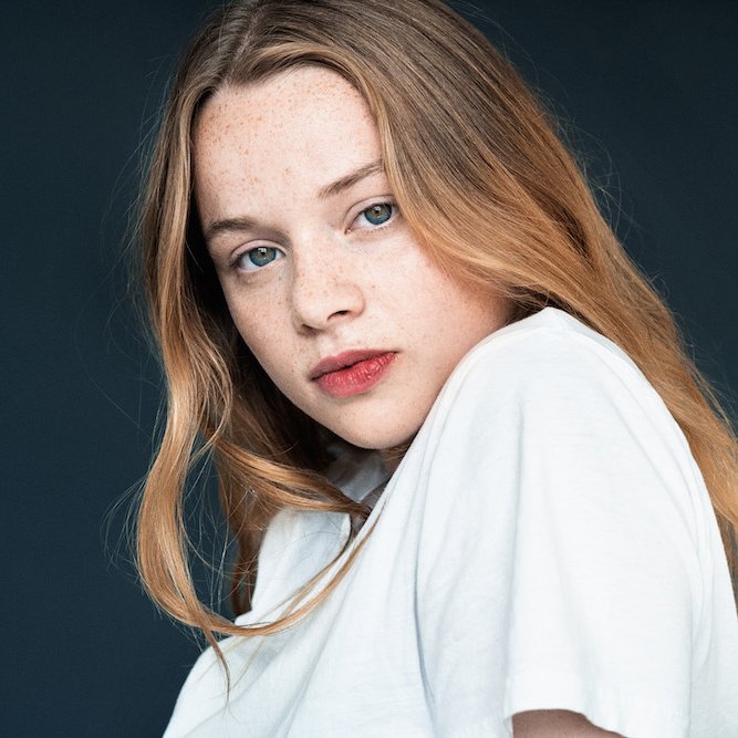 celebcrush4922's tweet photo. Happy Birthday Luna Wedler 🎂🌸
#HappyBirthday #Luna #Wedler #LunaWedler #HappyBirthdayLunaWedler https://t.co/otslxMZ9su