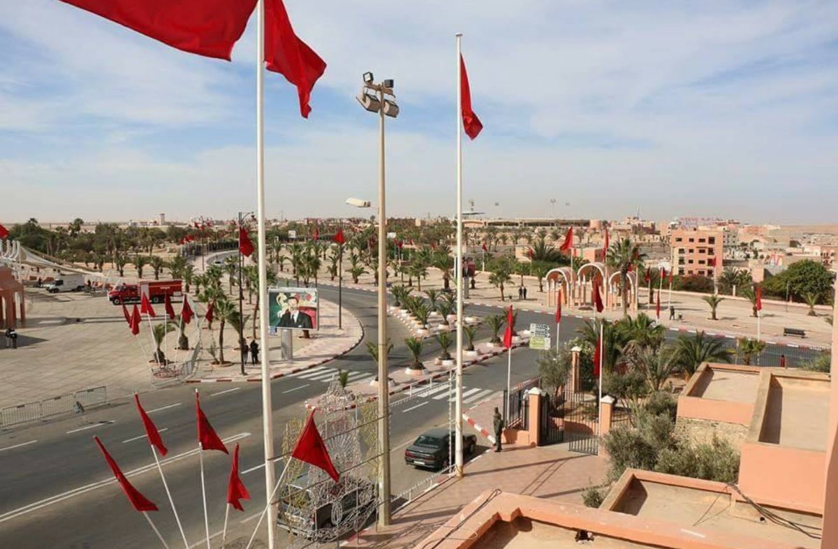 ismail_ben84's tweet photo. @TalebSahara Vous vivez dans un monde parallèle 😂😂😂
Le drapeau marocain flotte à Laayoune depuis 50 ans déjà 😃 https://t.co/ev7bc9Z7sG