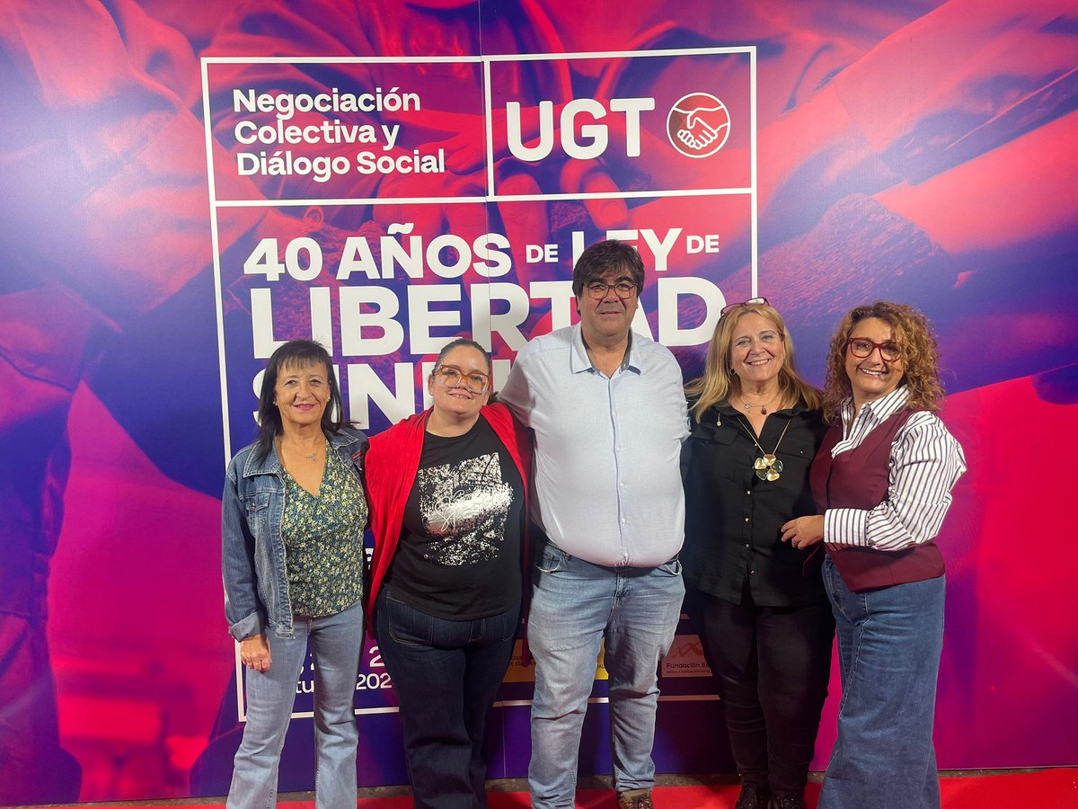 🔴Compañeros/as de #UGT CLM han acudido a las jornadas confederales de Acción Sindical sobre ‘Negociación Colectiva y Diálogo Social"
🤝 40 años de la Ley de libertad sindical | #UGT a la vanguardia del cambio
