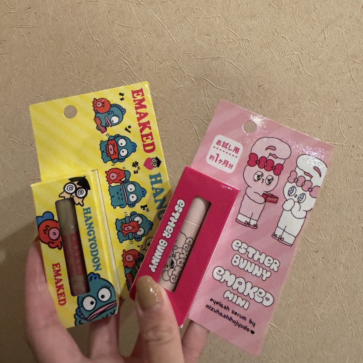 ponponponta0025's tweet photo. 原宿でやばいイベントやってる。
エマーキット買ったらエマーキット貰えるし、サンプルつかみ取りできる。つかみ取りは運が良ければ現品ゲット。
太っ腹すぎて心配になるレベル。
ちなみにエマーキット持ってる人は、購入しなくても容器持参でつかみ取りできちゃう。 https://t.co/eICapVu4AP