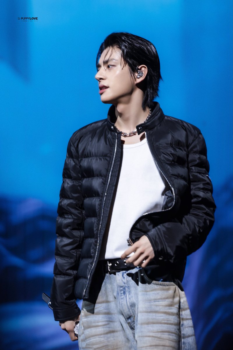 15ARCHIVEz's tweet image. oh wow the side profile 🤯

#제이크 #JAKE