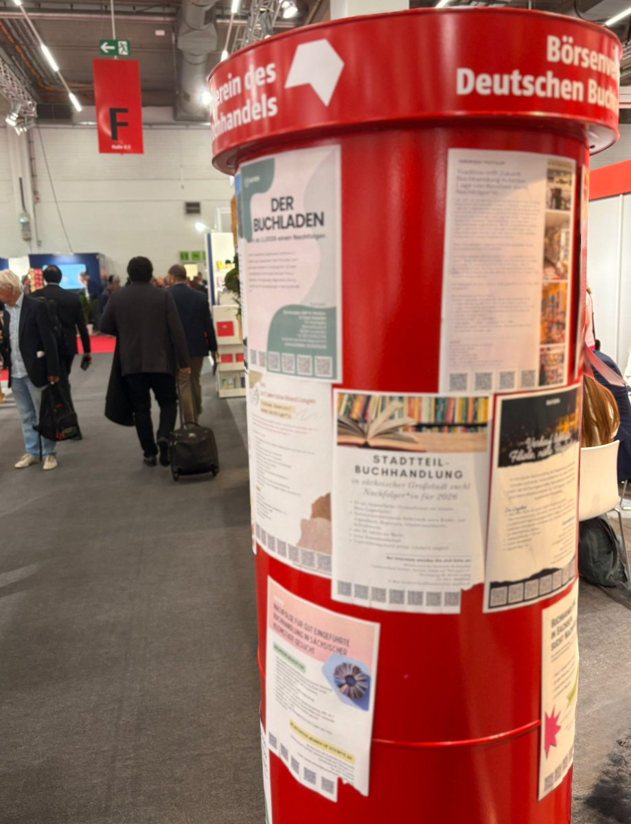 EposlinkO's tweet photo. Our team were excited to meet old friends and colleagues and to make new connections at Frankfurter Buchmesse #fbm25. Looking forward to grow our cooperation. https://t.co/Hkmk8Q4aiN