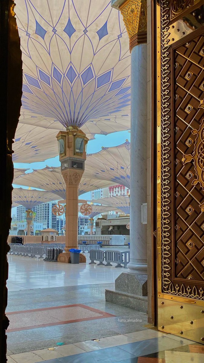 hana_almadina's tweet photo. السلام عليك حياً فينا لا تموت أبداً ، نحبك ونحب من يُحبك ، والموعد الحوض كما أخبرتنا ، وإنّا لنُصدقك ﷺ 
#ليلة_الجمعة https://t.co/Bk1Dtkmggr