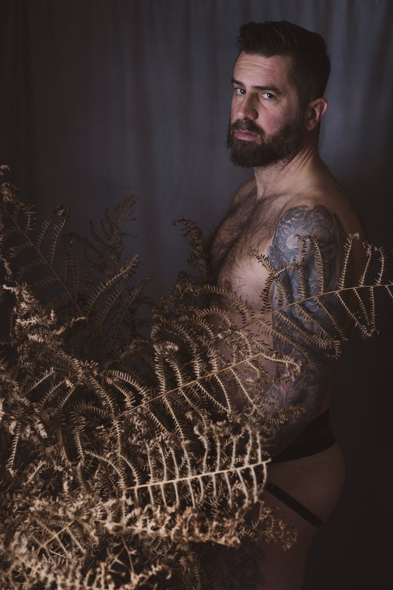 planting-man tweet media