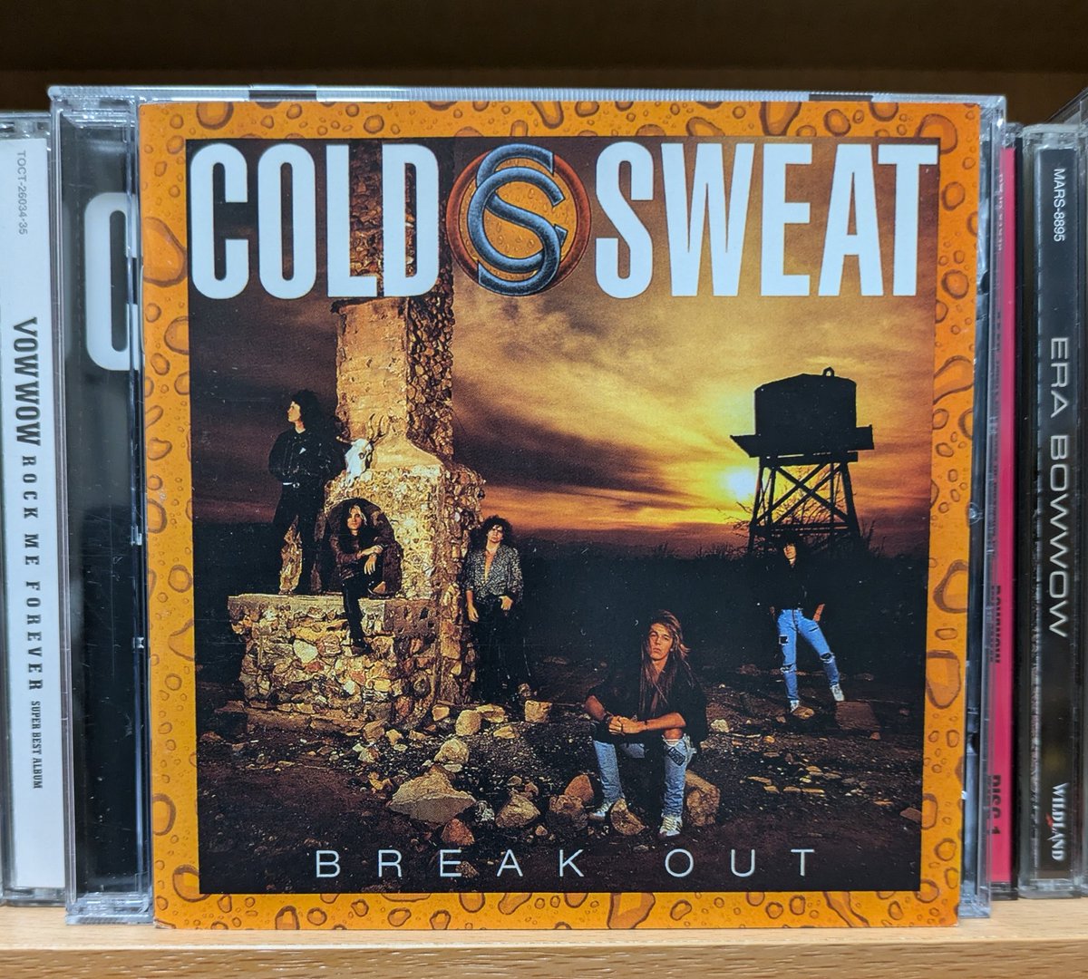 本日は定時で帰宅⤴️

で、帰りはCOLD SWEATで🚘️♪

リマスターされた時に曲間のSEがぶった切られてるし😟

＃ColdSweat