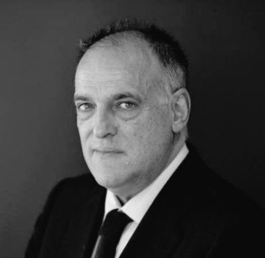 🚨 TRAGEDIA 🚨 

Javier Tebas ha sido encontrado con vida esta mañana a sus 41 años.🕊️💔