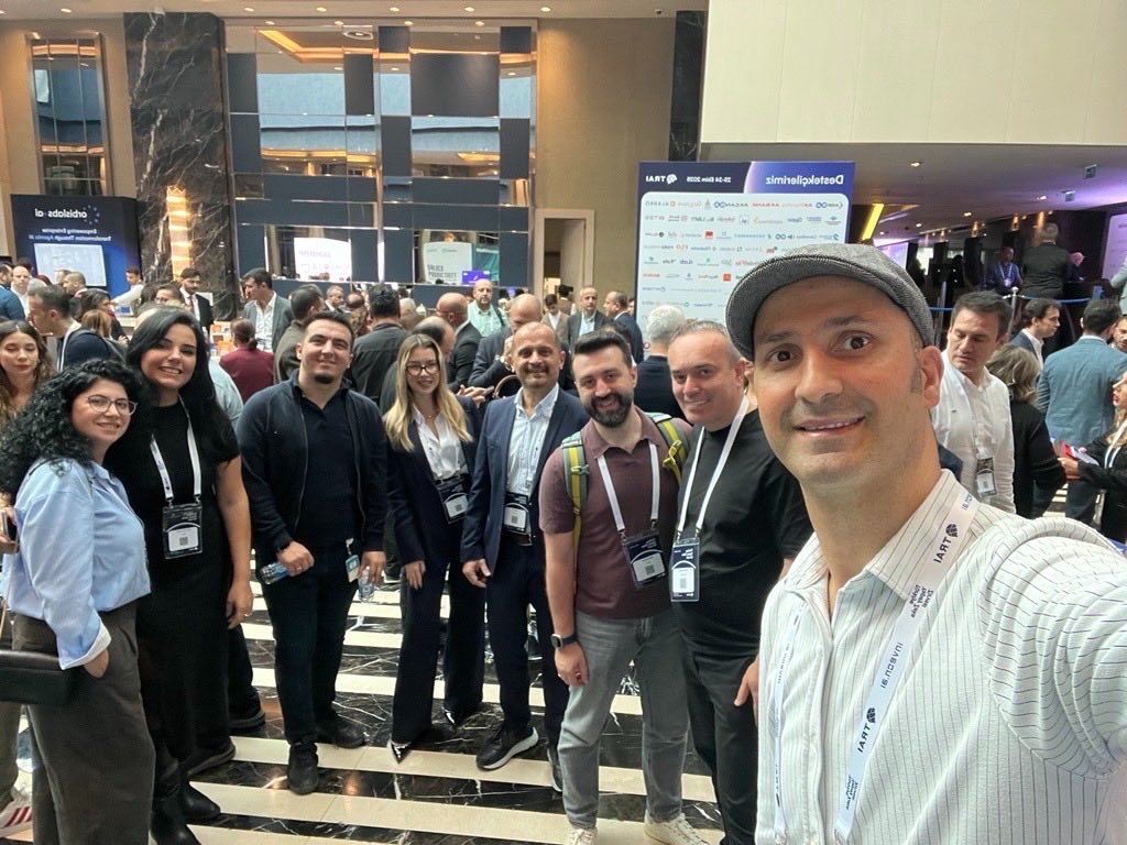 EnsightDataAI's tweet photo. Dün 8. Türkiye Yapay Zeka Zirvesi’nde sektörün öncüleriyle bir aradaydık!

Bu ilham verici etkinlik için emeği geçen herkese teşekkürler! 🙌

#TürkiyeYapayZekaZirvesi #ArtificialIntelligence #DataAnalytics #Ensight https://t.co/aAMoi2lKaw