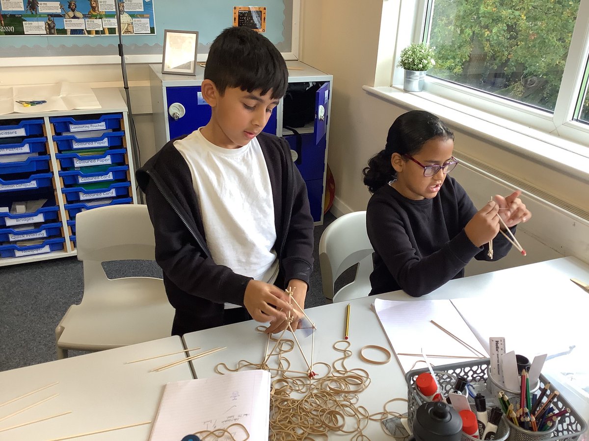 ReinwoodJuniors's tweet image. #RJS4B have been working hard to make their Roman catapults in Design Technology this week. We have been measuring, sawing and joining our dowel to make them strong and sturdy.  #RJSDT