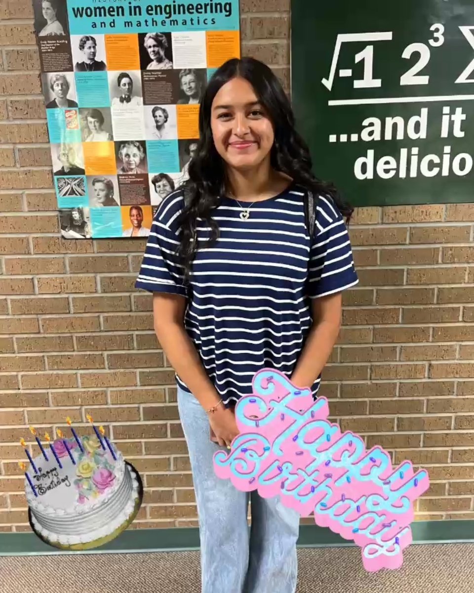 holcombvbsb's tweet image. Happy Birthday to one of our juniors Payton! Hope you have a great day!! 
#FAMILY 🎉🎂🧡🖤