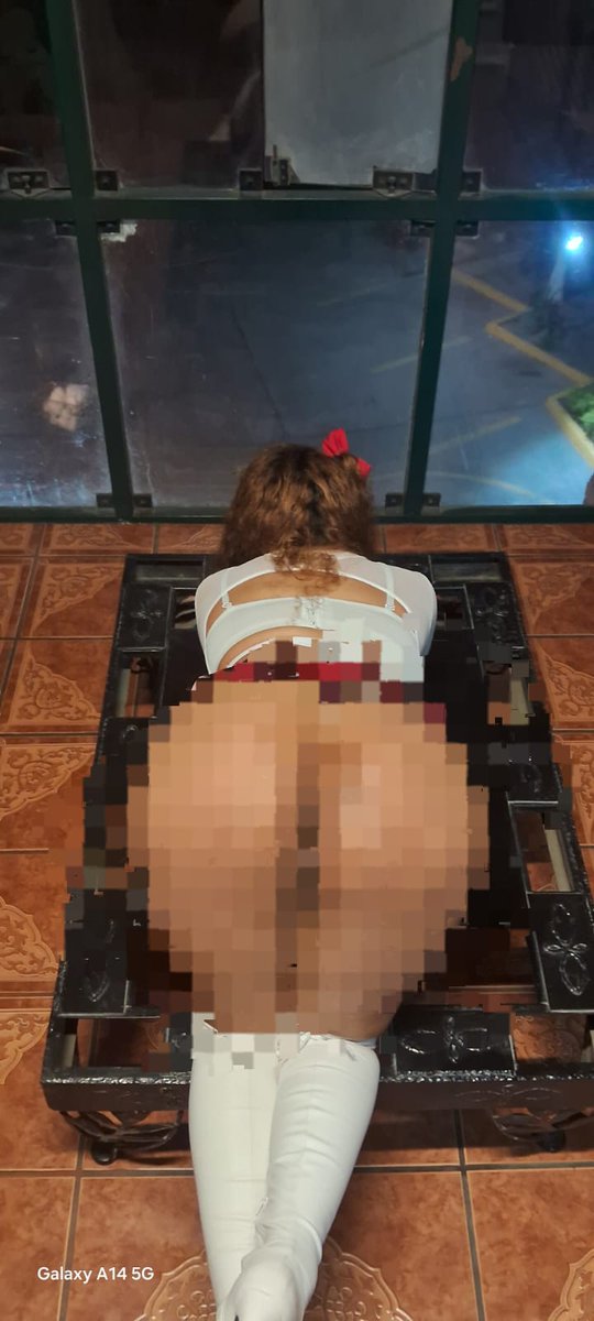 Esto es solo una muestra de la nueva sesión  de fotos  de  la colegiala  en el grupo vip únete ya al grupo vip 

Info al 929833486 o al dm 

Leo sus comentarios  

Si llegamos a 70 corazones hay premio