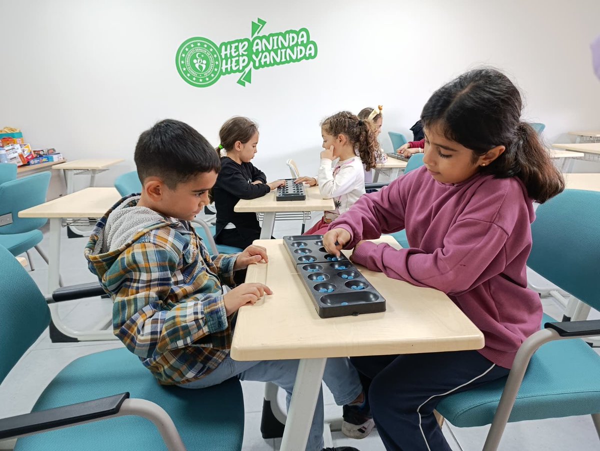 GSB_KocarliGM's tweet photo. Çocuklara yönelik düzenlenen akıl ve zeka oyunları eğitimimiz tüm coşkusuyla devam etmektedir🫶🏻

#gsb https://t.co/fnUGlFZfO5