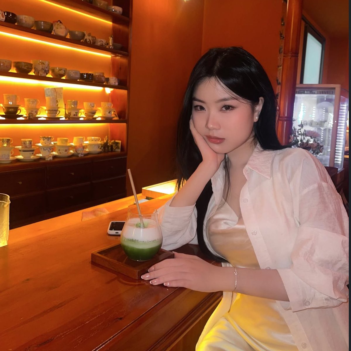 eivsiin's tweet photo. Anyways late birthday pics :3 https://t.co/SAiugeTWGM