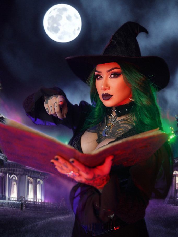 Im ready to put a spell on you tonight in my HOUSE OF HORRORS! Live on <a href="/Triller_TV/">TrillerTV</a>  <a href="/GCWrestling_/">GameChangerWrestling</a> 📸 photography: chuckacious