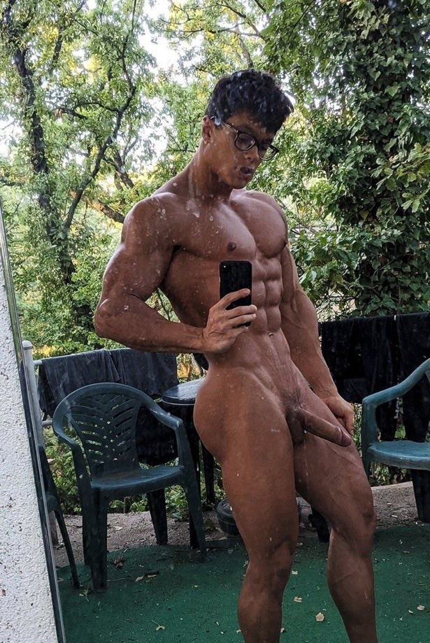 pro bodybuilder Andrew tweet media