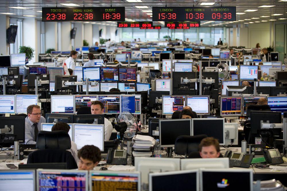 quadwitch's tweet image. any boomer traders remember the old trading floors?