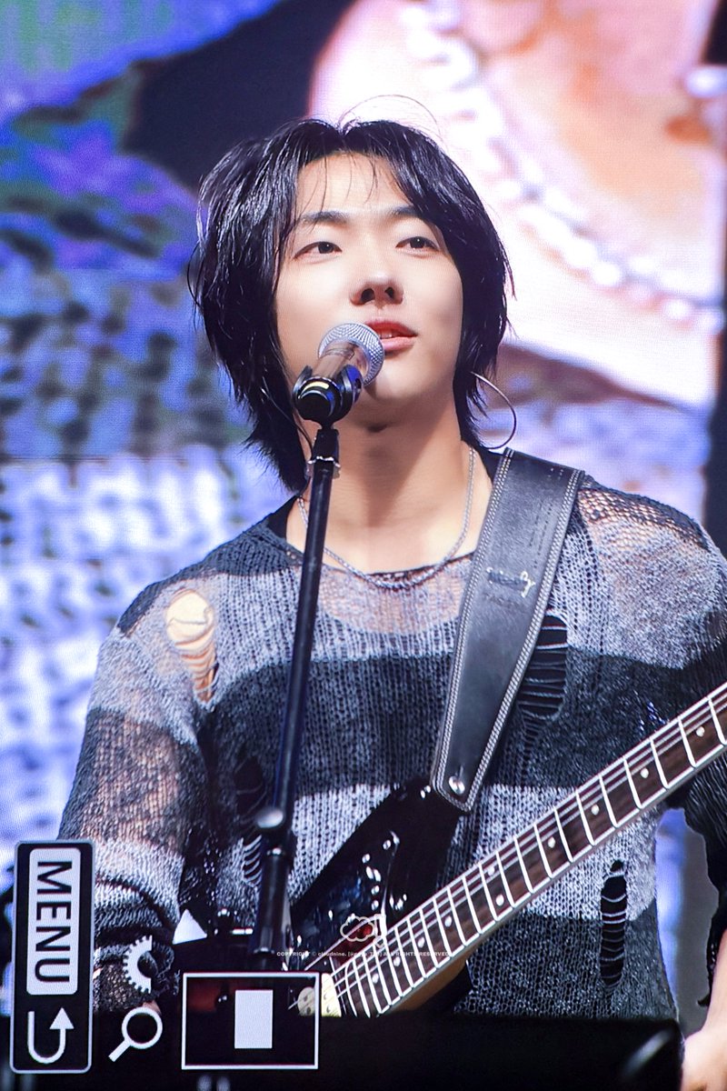251024 pre 🍁😍
#드래곤포니 #DragonPony #안태규