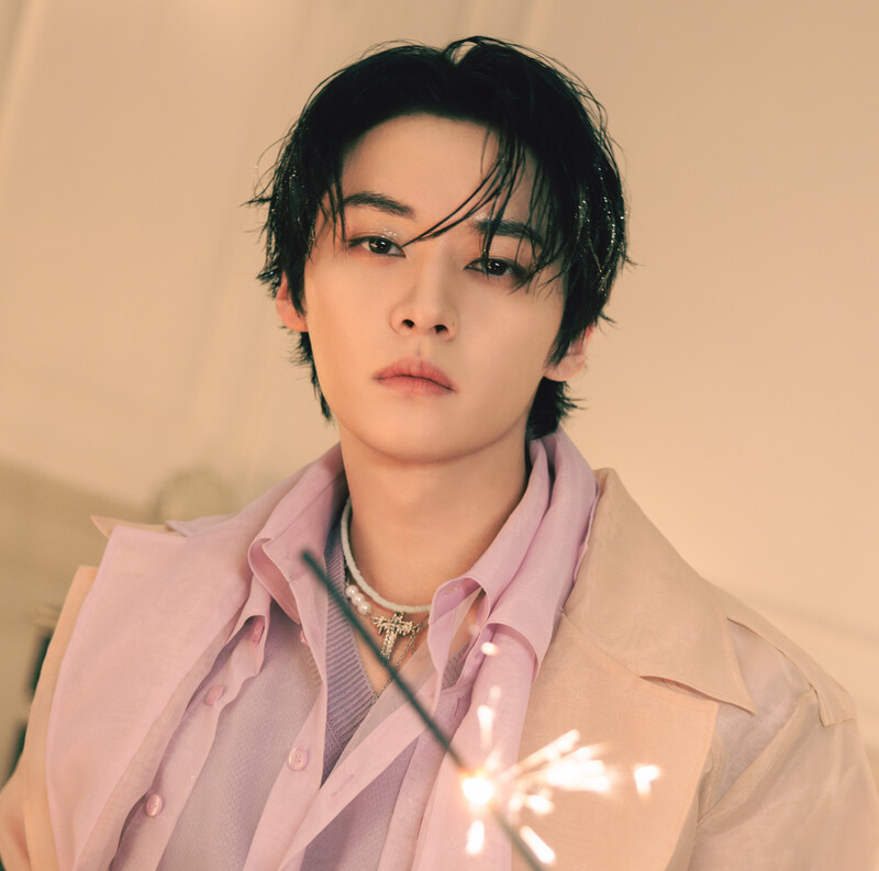 TheePopCore's tweet image. Happy 27th birthday to the incredibly talented, exceptionally gifted, effortlessly charming, unbelievably handsome, naturally charismatic, and insanely skilled dancer and vocalist, Lee Know of Stray Kids!

— Always so kind-hearted, humble and cool as ever, he shines brightly like…