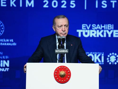 Cumhurbaşkanı Erdoğan 'Yüzyılın Konut Projesi'ni Başlattı: Rize'de 2 Binden Fazla Konut Yolda!
olay53.com/haber/cumhurba…