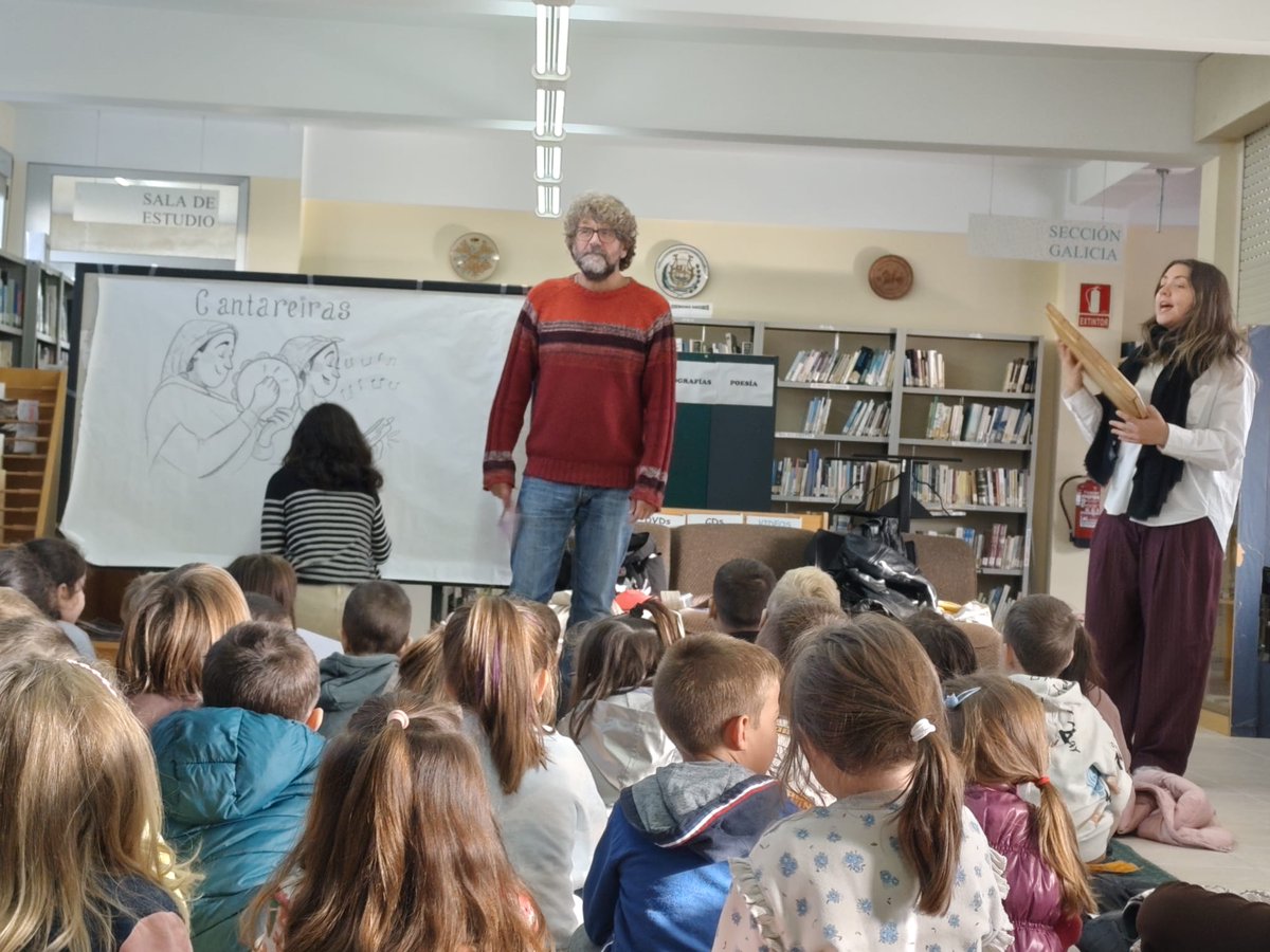 📚Hoxe é o 𝗗𝗶́𝗮 𝗱𝗮 𝗕𝗶𝗯𝗹𝗶𝗼𝘁𝗲𝗰𝗮 e no <a href="/Concello_Melide/">Concello de Melide</a> celebrámolo cunha actividade dirixida ao alumnado de primeiro de Educación Primaria dos tres colexios da vila.

👉 Quique Mauricio achegounos  ao universo das "𝗖𝗮𝗻𝘁𝗮𝗿𝗲𝗶𝗿𝗮𝘀" 

#DíadaBiblioteca