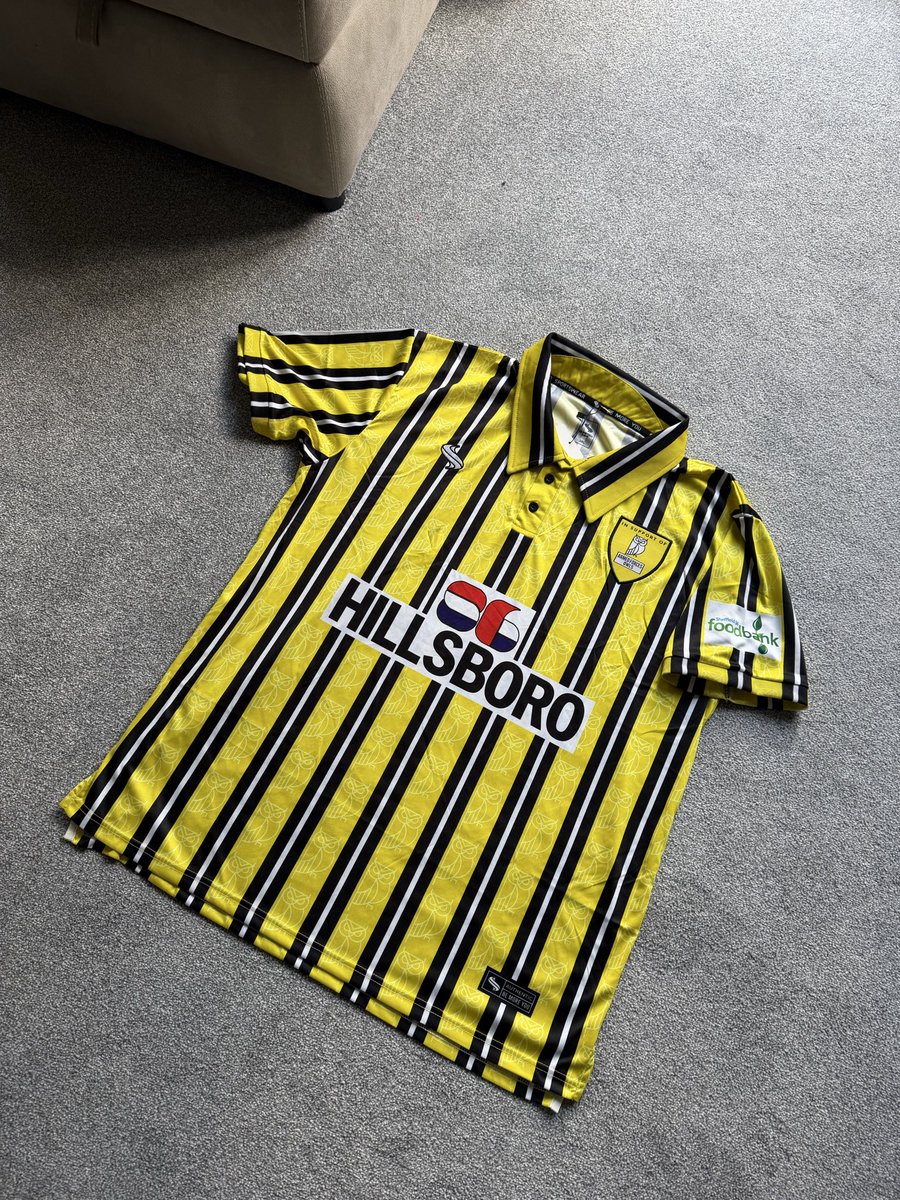 What a day to get a knock at the door and this beauty delivered ! <a href="/ArmedForcesOwls/">Armed Forces Owls</a> #swfc