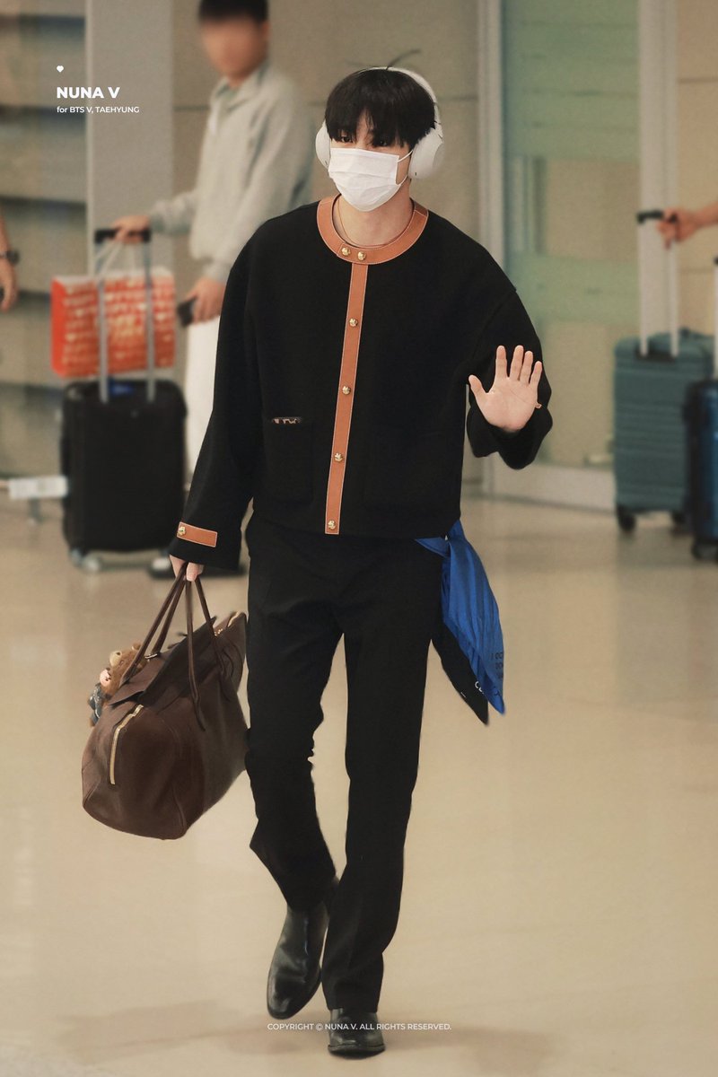 Dear TaeCrew, let's start our first Radio Request challenge.

📌power1031atl.com/request

🎯15ss after requesting.

✨ Submission type: Radio playlist.

✨ Artist Name &amp; Song: Winter Ahead by V &amp; Park Hyoshin.

WE LOVE YOU TAEHYUNG