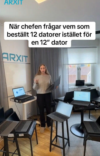 arxitab's tweet photo. Vem köpte 12 datorer istället för en 12" dator? :-

https://t.co/C7ooBllUCF https://t.co/irgkb2TUBD