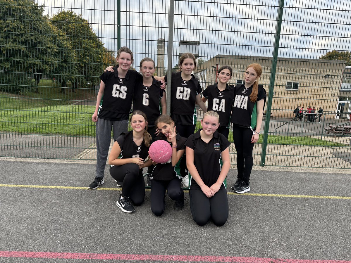 Well done to the Y8s and Y9s who played in Netball fixtures vs Somervale last week! Congratulations to Natalya and Belle who were voted POTM! 🏐