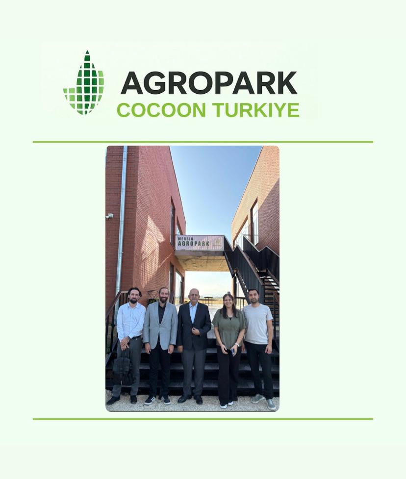 🌿 Solvera’dan Mersin AGROPARK ’a Ziyaret!
Solvera firmasından Serhat KÜLCÜ ve Ömer YAŞAR, Mersin AGROPARK’ı ziyaret ederek yürütülen çalışmalar hakkında bilgi aldı.
Görüşmede, tarım ve gıda teknolojileri alanında iş birliği fırsatları üzerine değerlendirmelerde bulunuldu. 🌾✨