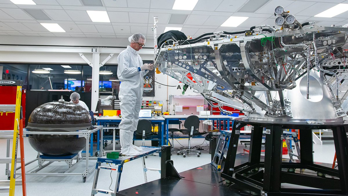 astrobotic's tweet image. Each milestone brings us closer 🌖Griffin-1 continues its journey to deliver @Astrolab’s FLIP, our CubeRover, and more to the lunar surface. 🚀 Read on for the full update about avionics, propulsion, structural integration → astrobotic.com/griffin-1-miss…