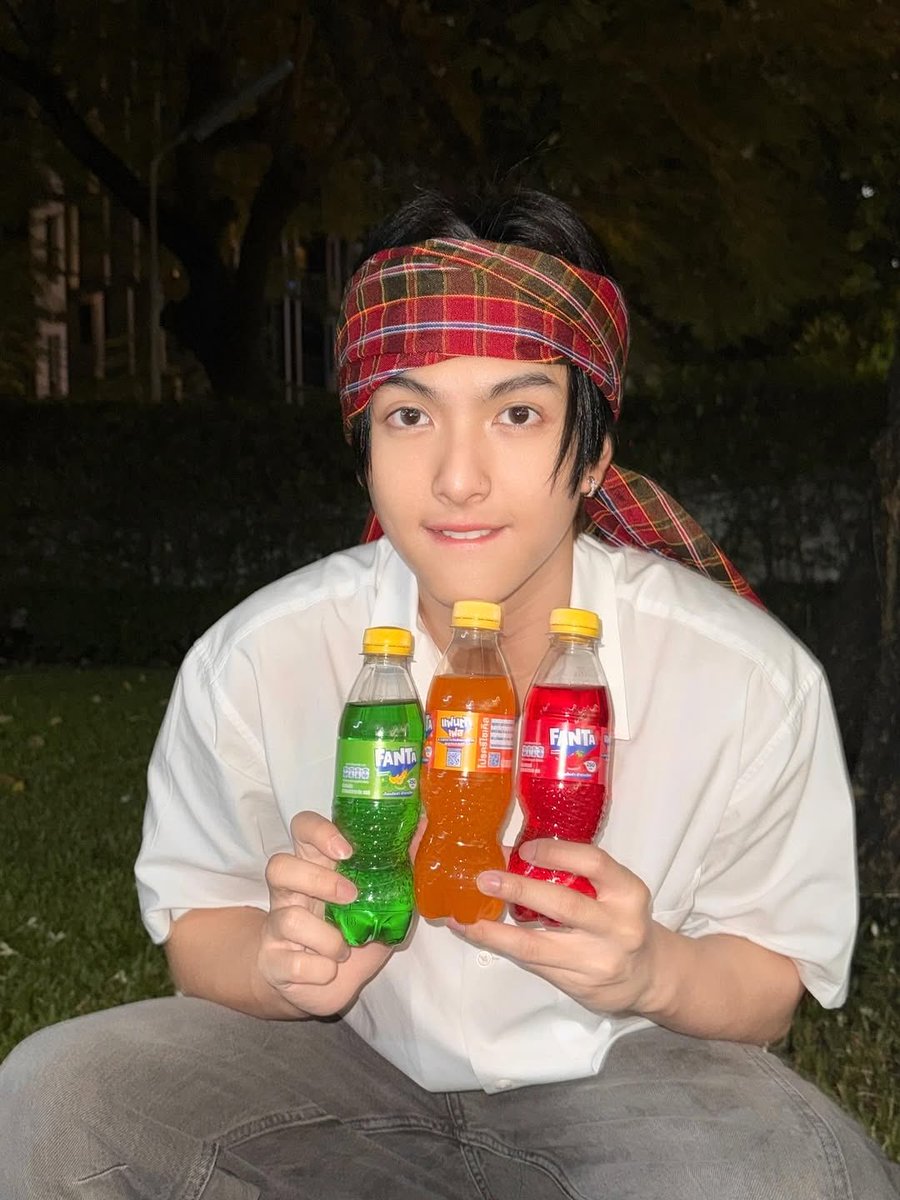 ALLFORCOPPER's tweet photo. 🗯️ คอปเปอร์ชวนหมู่มาเก็บแต้มซ่า ล่ารางวัลนำ “แฟนต้า” ขวดจิ๋ว 10บาท กันเด้อ!
♥️ Like
💬 Comment
↗️ Share
💾 Save
🔁 Repost
🖇️ https://t.co/zLYiD2nwf7
#COPPERdechawat #FantaFestTHxBUS #FantaTH #แฟนต้าเก็บแต้มซ่าล่ารางวัล #FantaFestTH #ThanksFanta
#BUSbecauseofyouishine https://t.co/e9ZJ0LE8f6