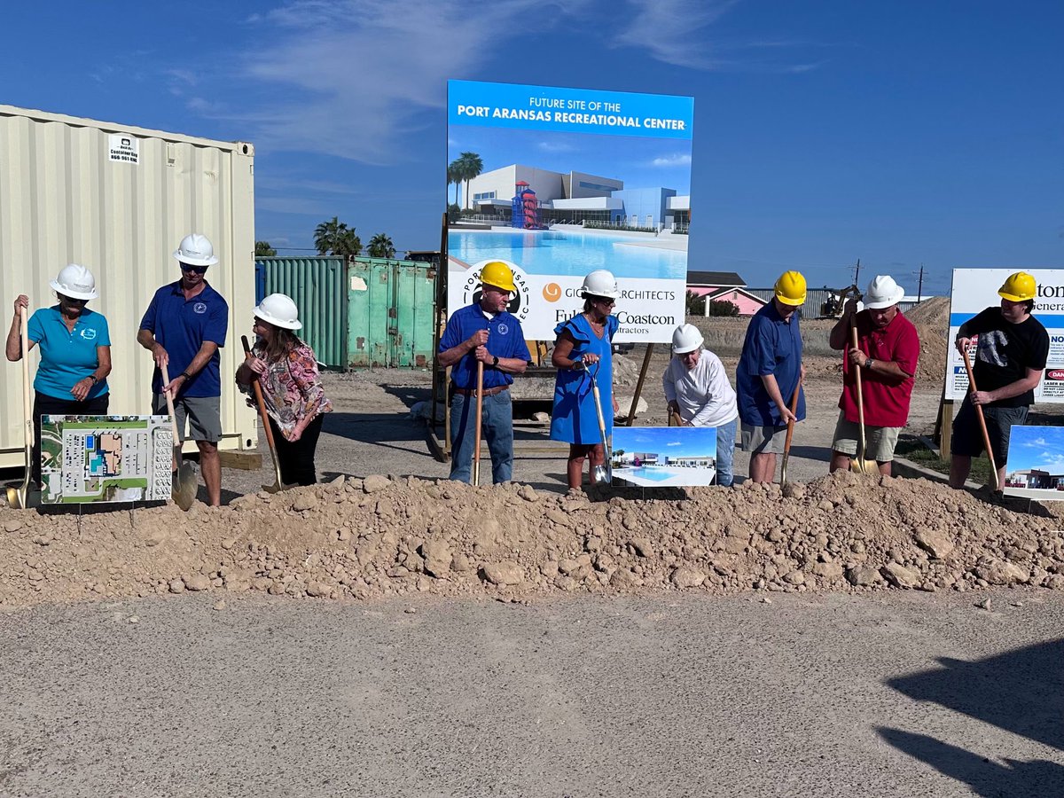gulfcoastfcu's tweet image. 📷📷 Our Port Aransas team had a wonderful afternoon celebrating the groundbreaking of the new Robert E. Clark III Recreation Center! 📷
#GulfCoastFCU #CommunityStrong #PortAransas #Groundbreaking #TogetherWeGrow