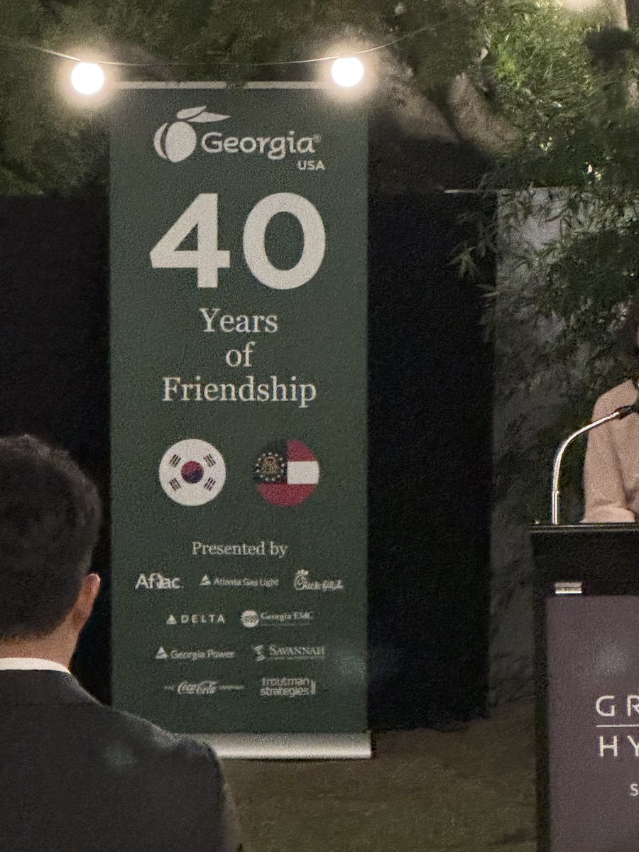 GovKemp's tweet photo. The Republic of Korea has a friend in the State of Georgia! We cannot thank the people of Korea enough for their kind hospitality this week. Looking forward to another 40 years of partnership between the Peach State and Korea! https://t.co/ktUyax5Opy
