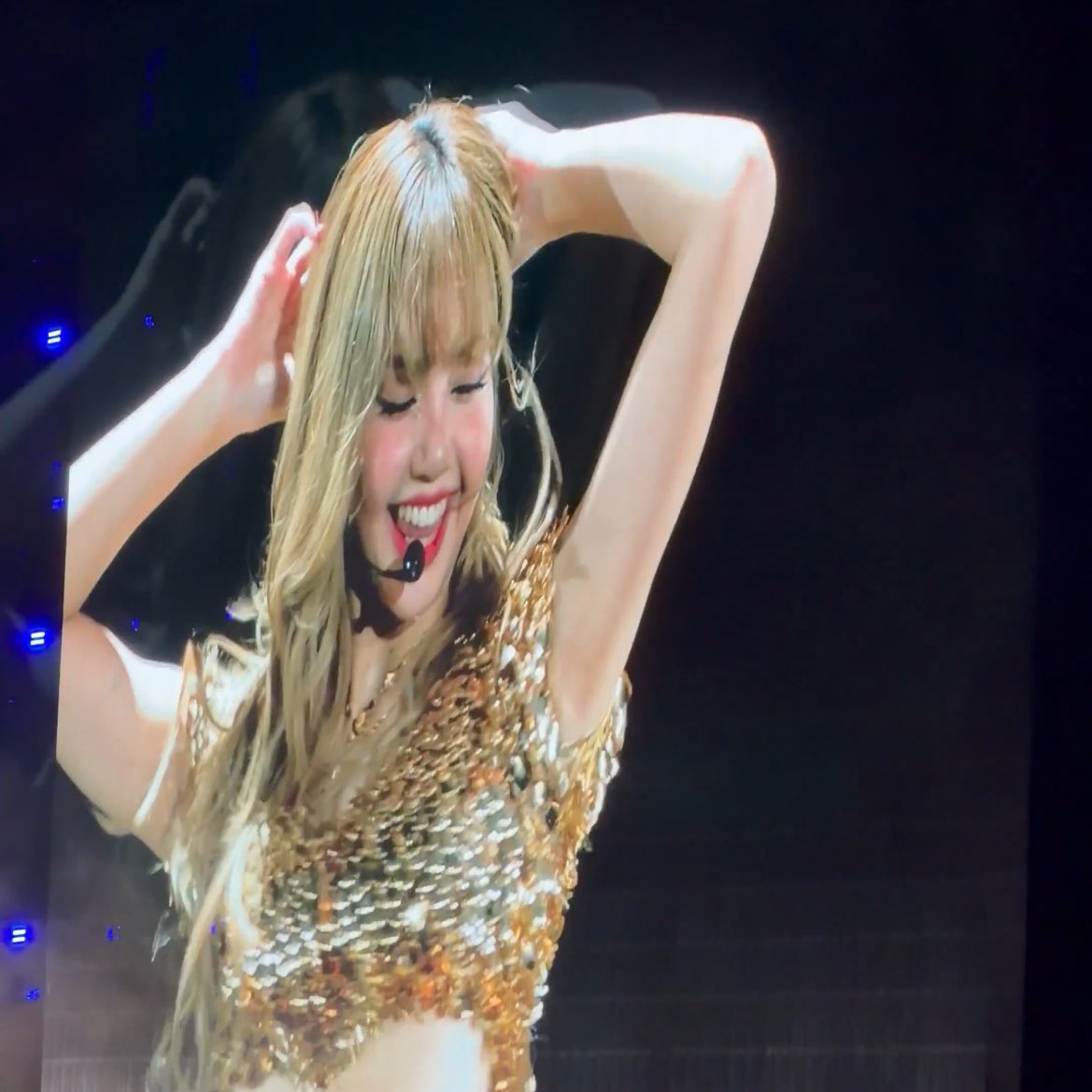 Blueyeismy97's tweet image. กุรักร่างทองลิซ่ามาก สวยโคตรเกินต้านจริง หุ่น เอว สะโพกโซ๊ะมาก แซ่บแบบขี้โกงสุดๆ

LISA ENCHANTS RAJAMANGALA
#DEADLINEinBangkok_LISA 
#DEADLINE_IN_BANGKOK