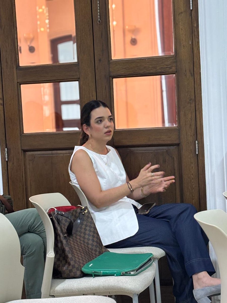 En la Casa Surtigas Cabrero, en Cartagena, celebramos el cierre del programa “Caribe Consciente”, una iniciativa  que reunió a empresas proveedoras y contratistas de la región Caribe comprometidas con integrar los derechos humanos en su gestión empresarial. 
<a href="/ECOPETROL_SA/">Ecopetrol</a>