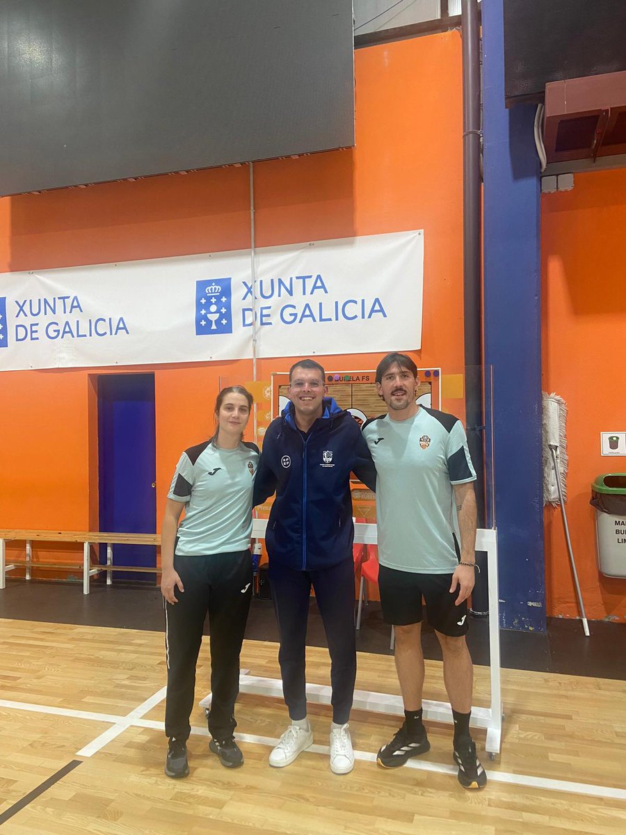 🤝 Onte contamos cun grande invitado nos adestramentos dos nosos equipos sénior, <a href="/abelramos25/">ABEL RAMOS</a> 🤩 Coordinador e adestrador do <a href="/CDCarino_/">CD Cariño</a> e seleccionador galego de fútbol praia a <a href="/futgal/">RFGF</a> 🙌

Un pracer de visita Abel, sempre benvido a Burela! 🧡