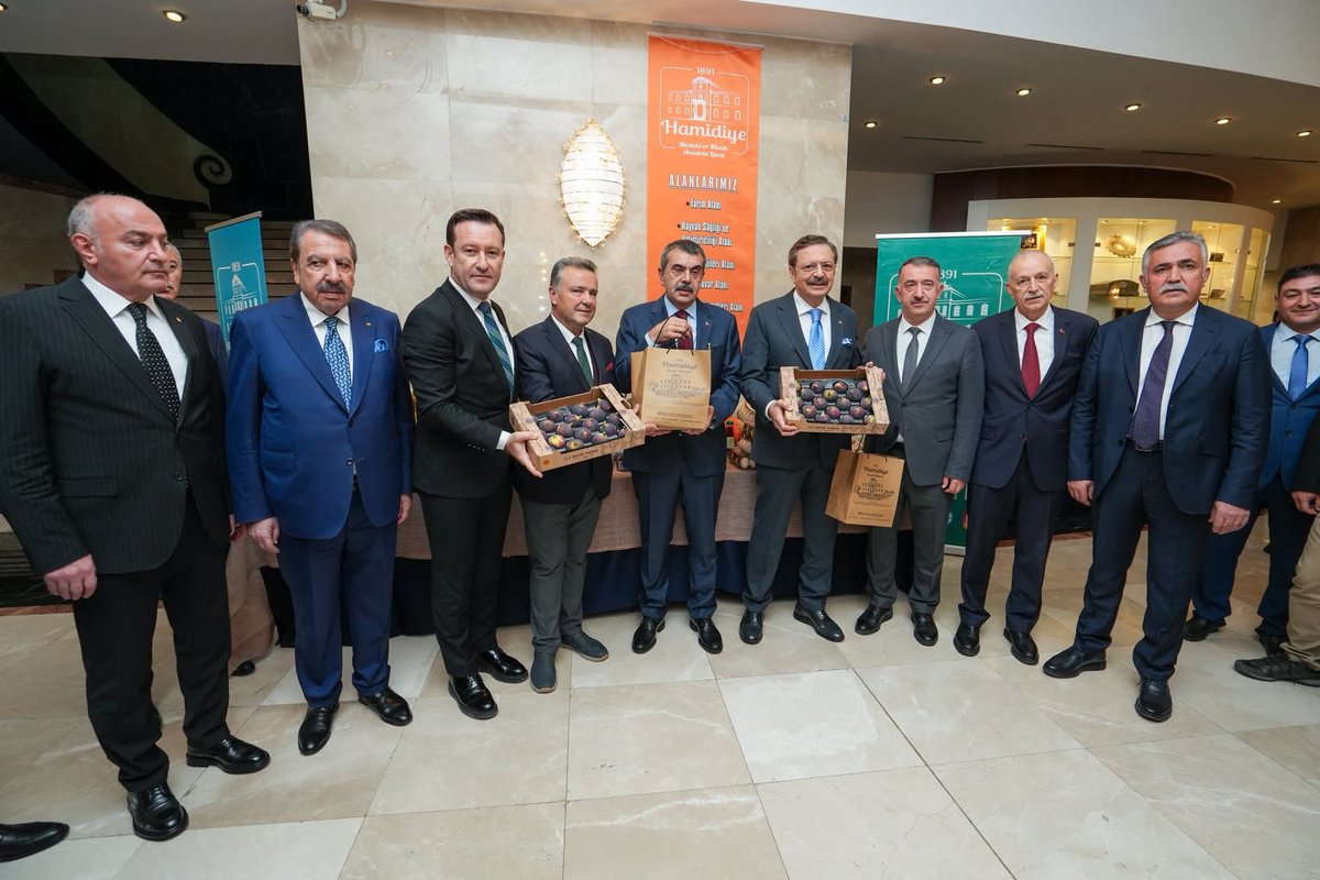 Milli Eğitim Bakanımız Sayın Yusuf Tekin ile TOBB Başkanı Sayın M. Rifat Hisarcıklıoğlu’nun katılımıyla tarım sektörüne yönelik “Mesleki ve Teknik Eğitim İş Birliği Protokolü” imzalandı.

İl Millî Eğitim Müdür Yardımcısı Bülent Altıntaş, 
Bursa Ticaret Borsası Genel Sekreteri