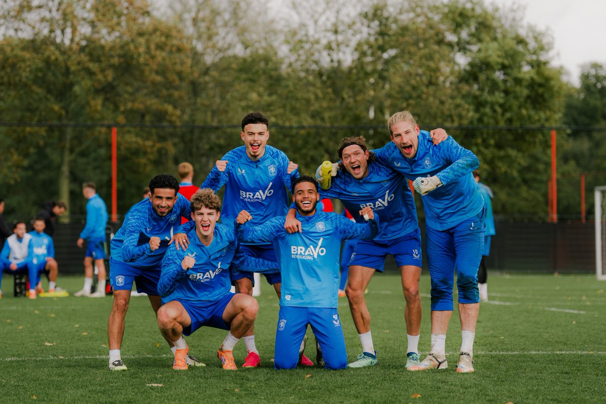 ⚽️👊

#FCTwente | #Training