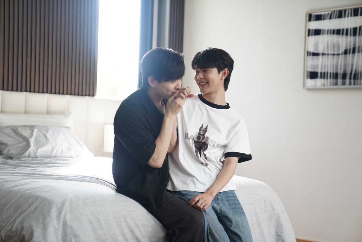 bcmymint's tweet image. ตอนคุยธุรกิจ                                                 ตอนอยู่กับเมีย

4EVERU PART2 Q8
#FoureverYouP2Q8