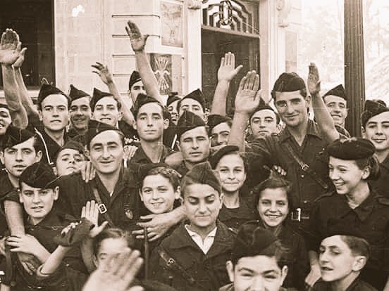 JUVENTUD FALANGISTA 
POR LA PATRIA EL PAN Y LA JUSTICIA