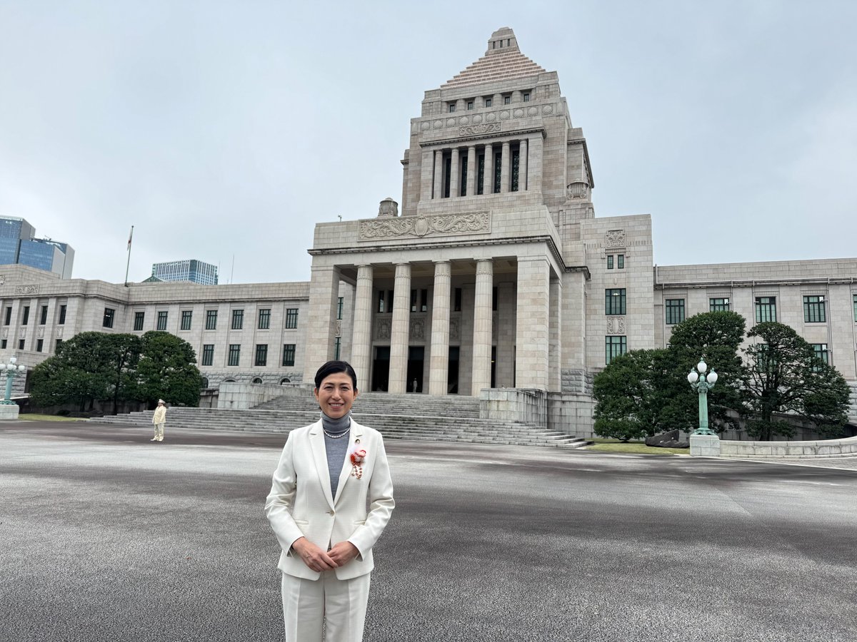 89314honda's tweet image. 第219回臨時国会が開会しました。神谷まさゆき先生と共に頑張ってまいります！#本田あきこ　#神谷まさゆき　#薬剤師