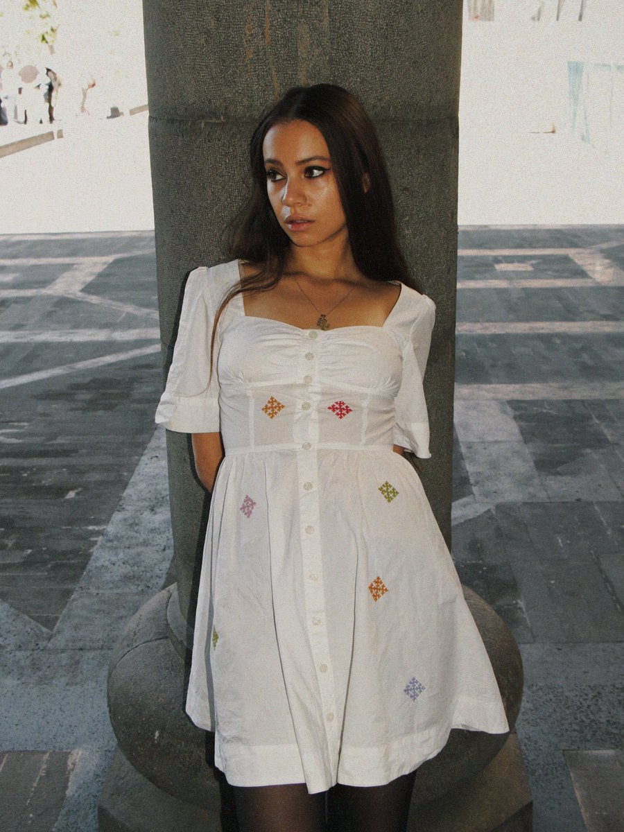 𝘓𝘪𝘻𝘻𝘺 𝘝𝘢𝘳𝘵𝘢𝘯𝘪𝘢𝘯 𝘊𝘰𝘭𝘭𝘪𝘦𝘳 tweet media