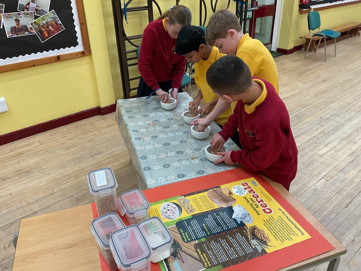 A great afternoon in <a href="/StJamesYear6/">Chorley St James Year 6</a> learning about #farming which we love doing at <a href="/StJamesChorley/">Chorley St James</a> 

<a href="/LEAF_Education/">LEAF Education</a> <a href="/timfarron/">Tim Farron</a> <a href="/herdyshepherd1/">James Rebanks</a> <a href="/FarmersWeekly/">Farmers Weekly</a> <a href="/NoFarmsNoFoods/">No Farmers, No Food</a> <a href="/JeremyClarkson/">Jeremy Clarkson</a>