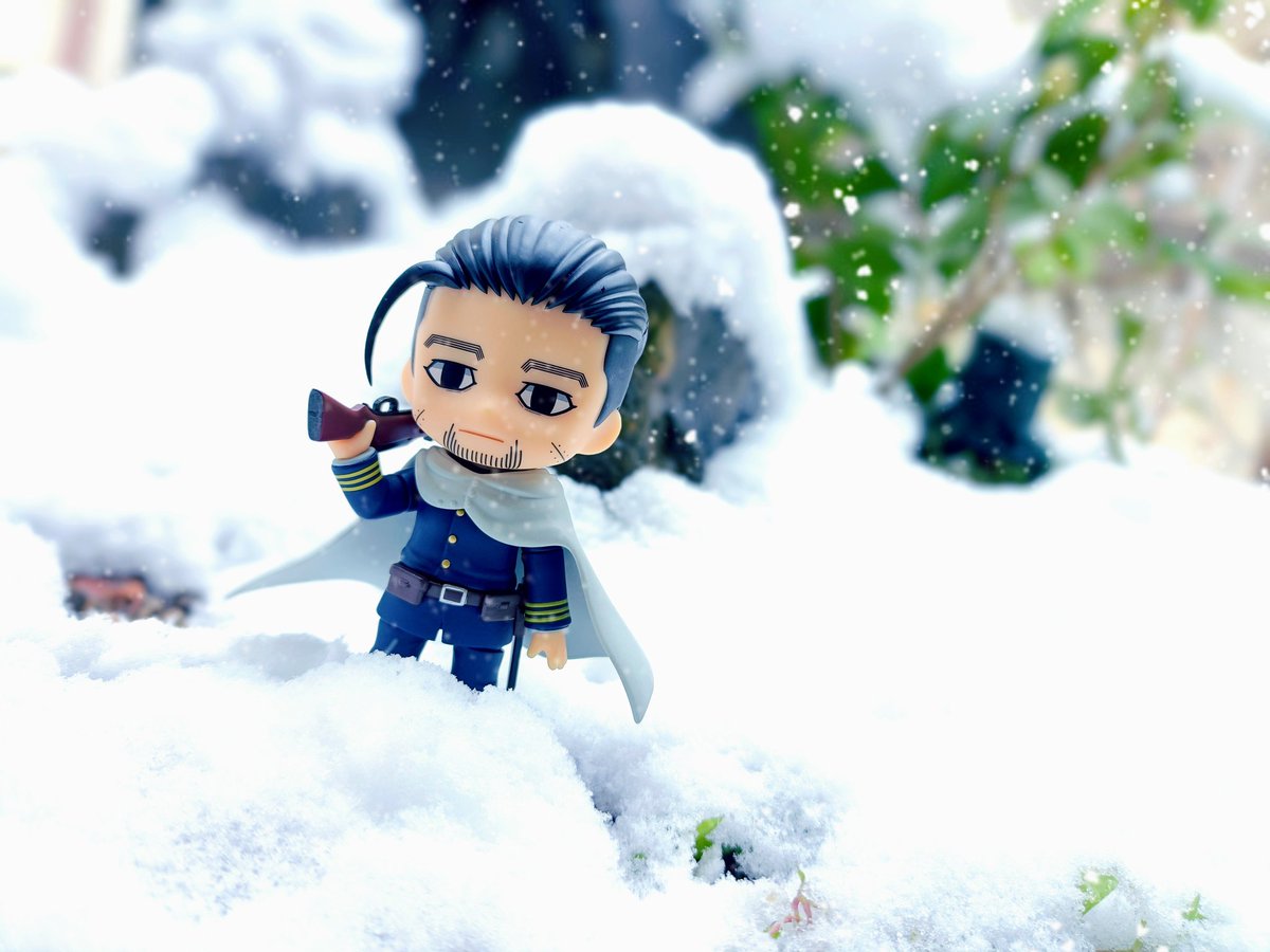 #深夜のねんどろ撮影６０分一本勝負

10/24 【さむい】 フライング (既出)

寒い山奥でも『狩る側』『狩られる側』がいる。

#ゴールデンカムイ #金カム #尾形百之助 

尾形「狙撃手は『人間を撃ってこそ』だ」