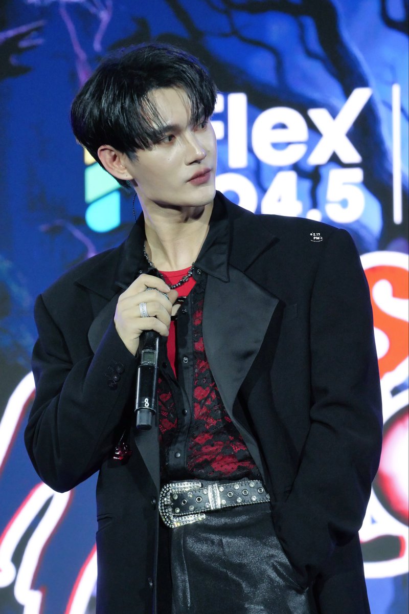 twoseventeenpm's tweet image. โคตรหล่อเลยโว้ยยยย
@pavelphoom #pavelphoom 
#SiamHalloween2025xSingSaLatai
#SiamHalloween2025xสิงสาลาตาย