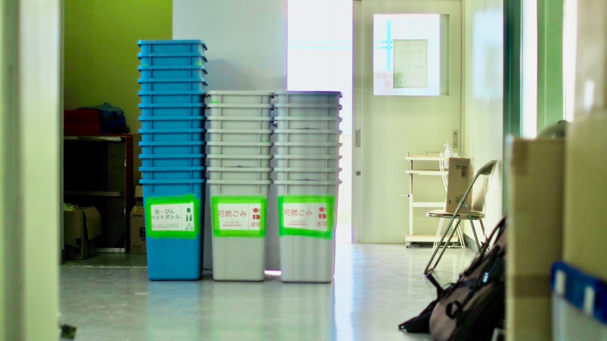 今日は高専祭準備日
最後の一日に各企画で最終の仕上げを行い、実行委員会では準備がさらに進められました。
みなさん、高専祭を楽しむ準備はできていますか?

高専祭まであと１日!!